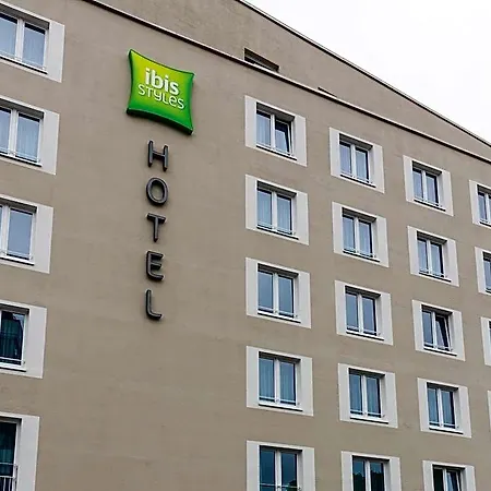 Отель Ibis Styles 3*